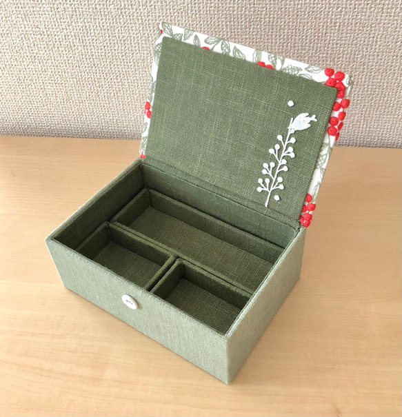 Berryインテリアボックス〈Mサイズ〉小物入れ・アクセサリーケース（カルトナージュ）【仕切り箱別売り】《受注制作》 13枚目の画像