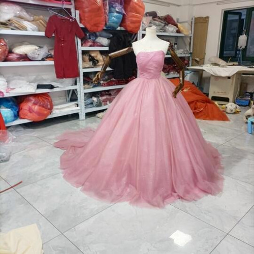 上品！ ピンク カラードレス ラッフルフリル 挙式 キラキラチュール