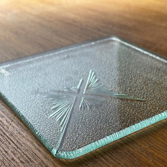 4mm  夜空　ガラスコースター　昭和レトロガラス　アンティーク　型板ガラス　もったいないをカタチに　 3枚目の画像