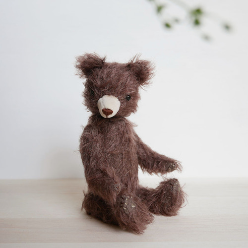 受注制作】マフラーを巻いたテディベア ダークブラウン ぬいぐるみ