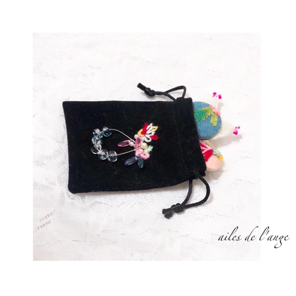 no.822 - embroidery hairaccessory & badge 5枚目の画像