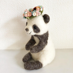 Resale x 2 Made-to-order, Panda-san 和一個小花圈 第3張的照片