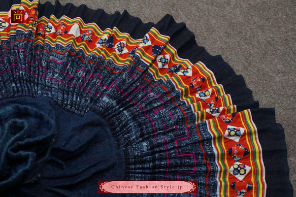 貴州苗族の刺繍付きスカート100%ハンドメイド 手織プリーツスカート Bohoスタイルな女性ためのドレス #232 4枚目の画像