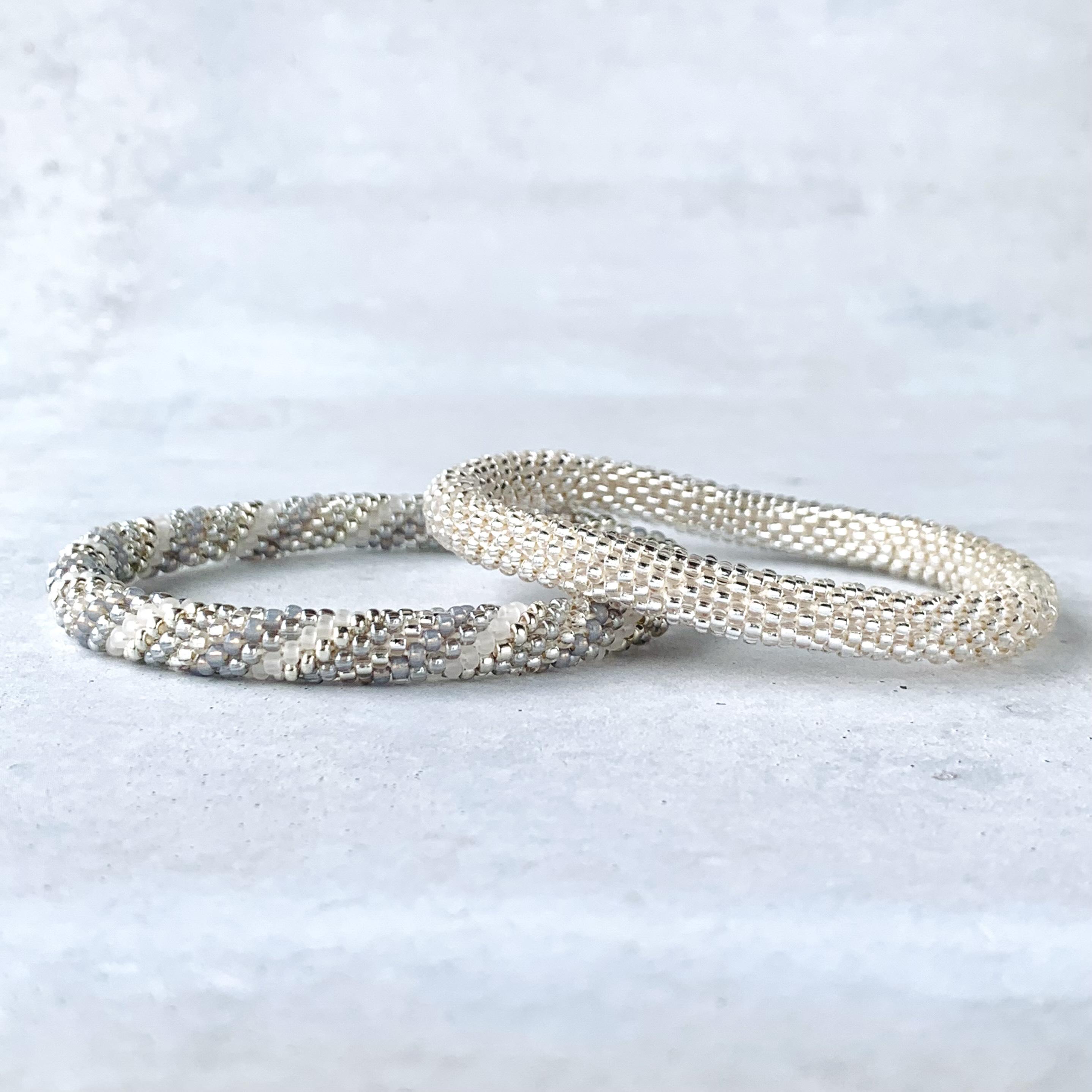 2本SETビーズクロッシェブレスレット[gray mix × skinny silver