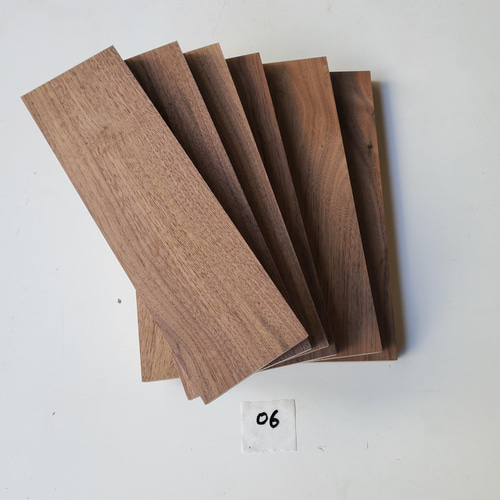 ウォールナット 端材 板材 8本セット ウォルナット 一枚板の端材 約8×47.9×4cm - 木材・木工素材の