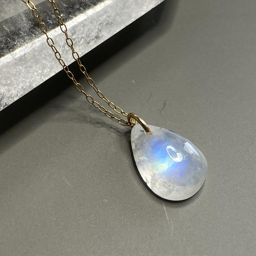 K18ムーンストーンペンダントトップ k18 レインボームーンストーン ペンダントチャーム ペンダント