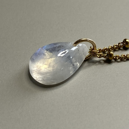 k18 レインボームーンストーン ペンダントチャーム ペンダントトップ