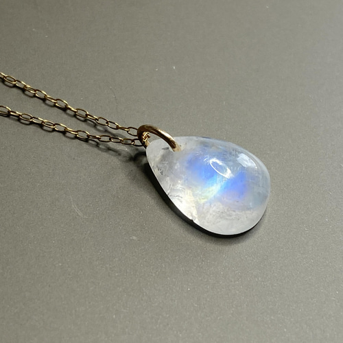 レインボームーンストーン　アメジスト　マクラメペンダント　ネックレス レインボームーンストーン アメジスト マクラメペンダント ネックレス