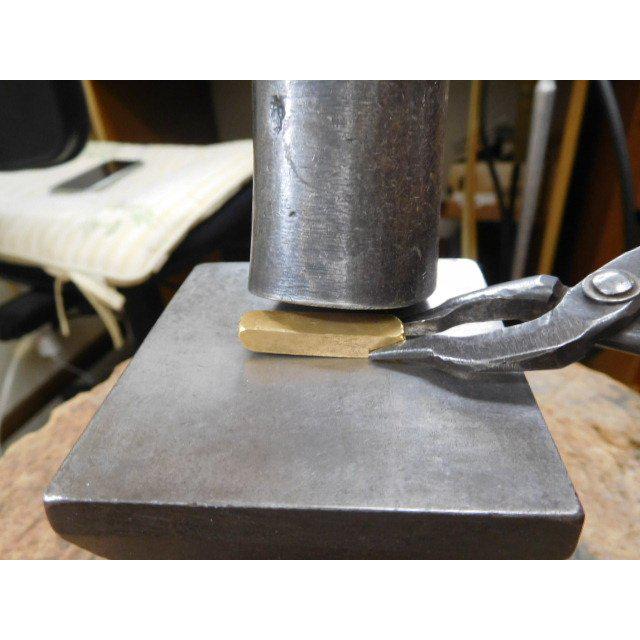 鍛造 結婚指輪 純金 24金 k24 幅広い 槌目 平打ち リング 幅5mm くすみ加工