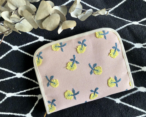 【美品】ミナペルホネン　マルチケース　母子手帳、パスポートケース ミナペルホネン skip】マルチケース(母子手帳ケース・パスポート