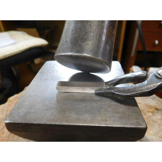 鍛造 結婚指輪 プラチナ1000 純プラチナ プラチナ999 槌目 平打ち リング 女性4mm 男性5.5mm