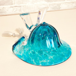 ガラスの兜（ラグーン 海の色）小さめサイズ・和にも洋にも合うデザイン化粧箱つき：端午の節句 5枚目の画像