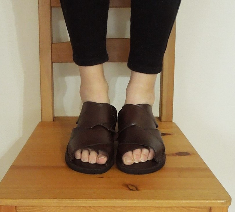 bighug バンデージサンダル●ブラウン