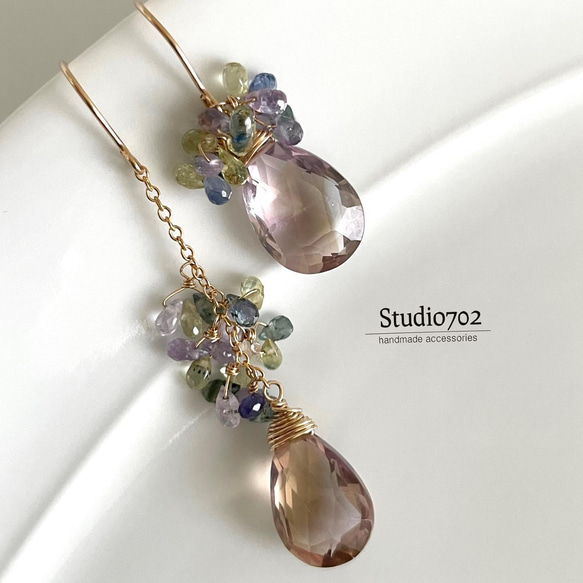 アシンメトリーカラーのアメトリンピアス