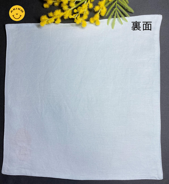 リネン手刺繍ハンカチ「桜」30cm×30cm「パステルブルー」 8枚目の画像