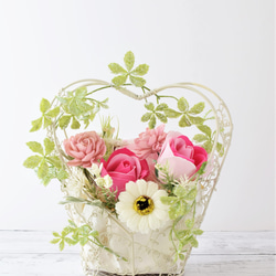 フラワーアレンジメント ロココ調 ‪❤︎︎薔薇とハート模様の花瓶❤︎ d4789fe20fa24b485279fb2777393f
