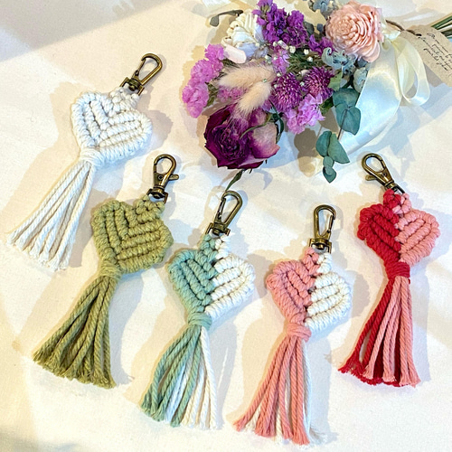 ピンクハートマクラメチャーム ラッピング無料♪】♥️マクラメ ハートチャーム♥️ バッグチャーム Y