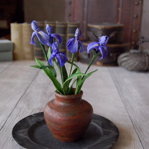 ◇粘土のお花◇ 菖蒲（あやめ） 壺 A659 プリザーブドフラワー Old