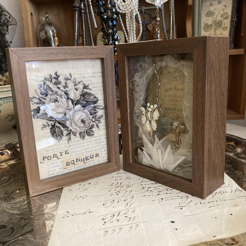 シャビーなアンティーク素材コラージュシャドウボックス♪装飾用