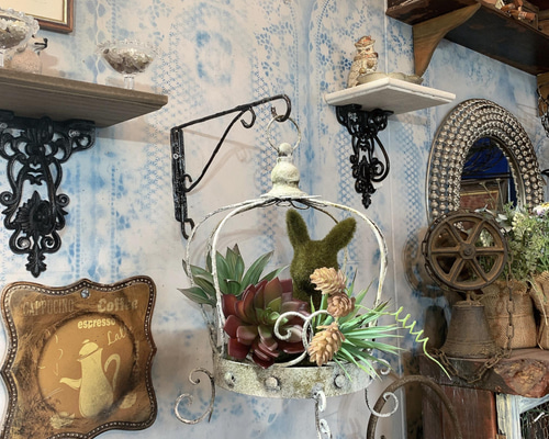 スタンド　花柄　中型　アンティーク　ガーデン　置物 アンティークガーデン/ ガーデン オーナメント/ クラウン型