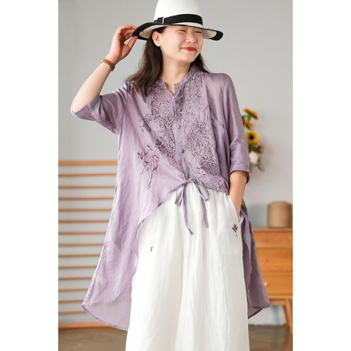 【新品　タグ付き】みなとのてんらんかい×リバティ　チュニック ロングブラウス 新品 タグ付き】みなとのてんらんかい×リバティ チュニック