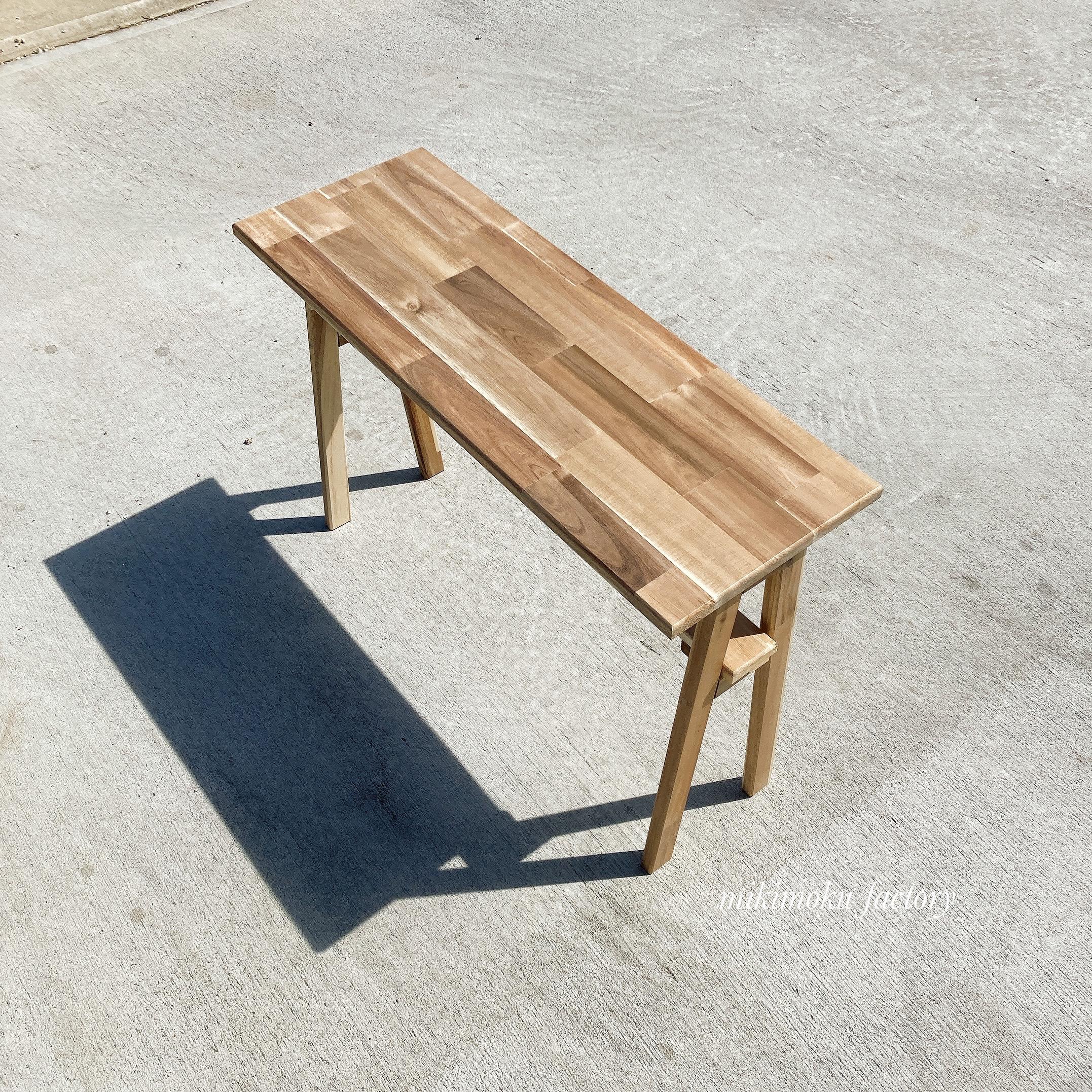 アカシアの小さな三角脚のベンチチェア 5,040円