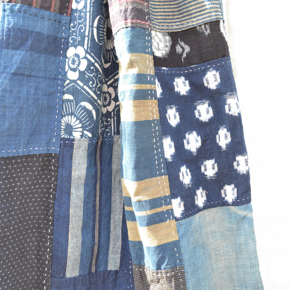 古布　木綿　藍色　型染から手縫いギャザースカート　Ｊ-57 3枚目の画像