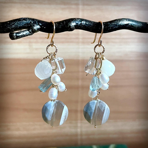 14kgfゴールドとストライプブルーオパールアゲートなどのピアス ピアス  