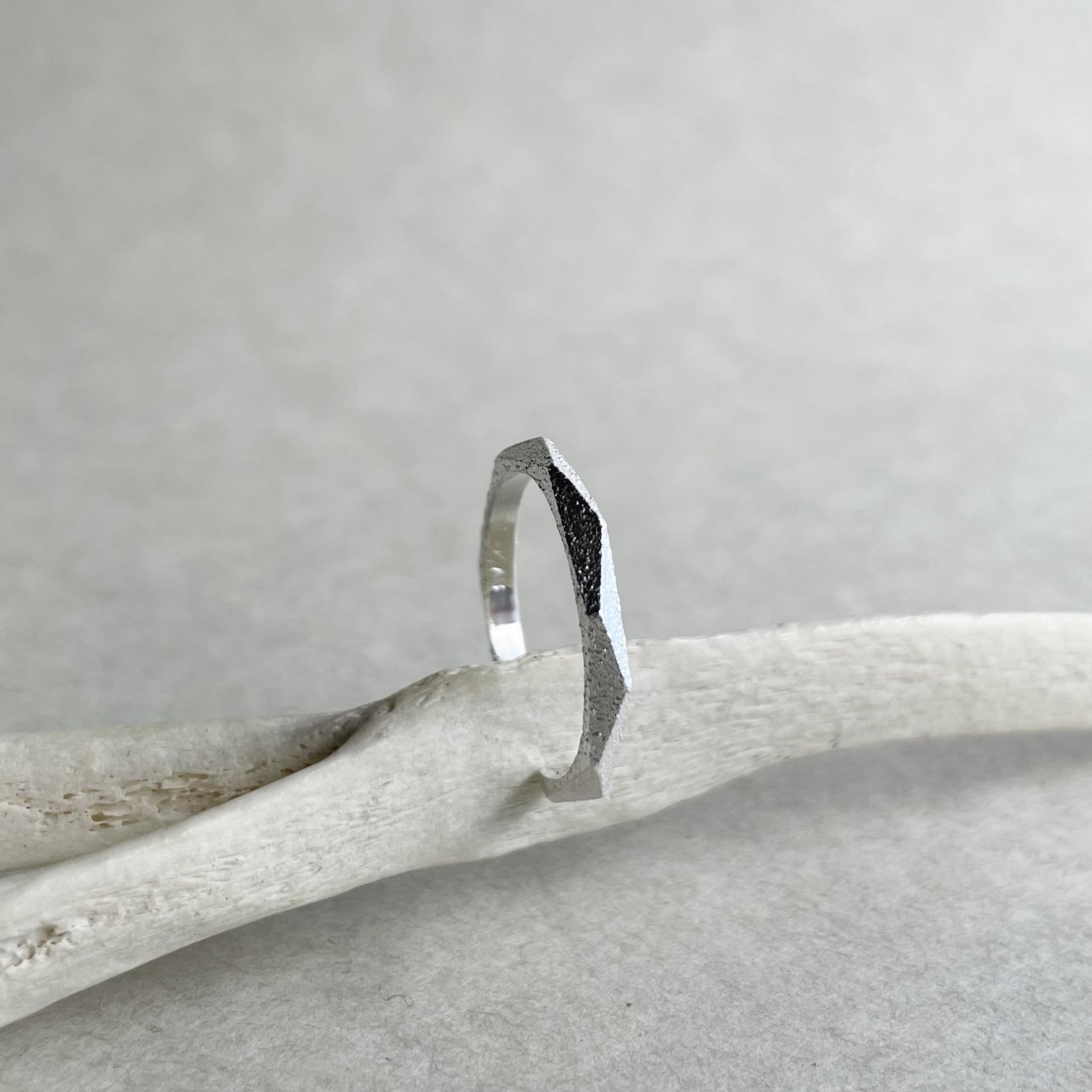 SV925「海底のリング №1」