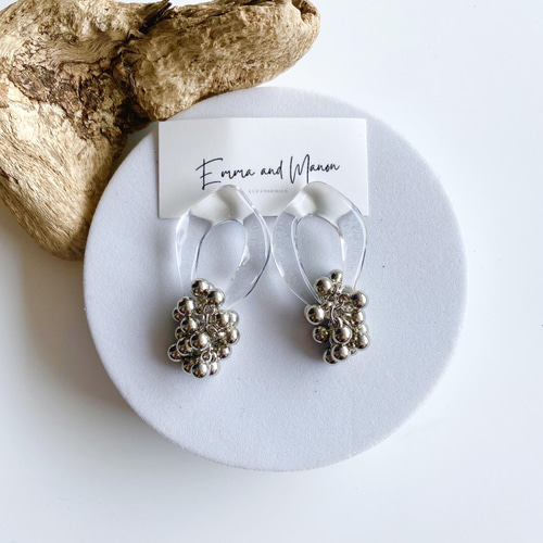 ☆金属アレルギー対応 チタンポスト クリア✖️シルバー 粒々ビーズ  