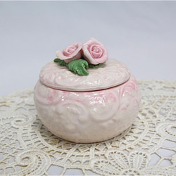 陶器】薔薇の花かご 置物 バラ その他置物 Atelier tête-à-tête