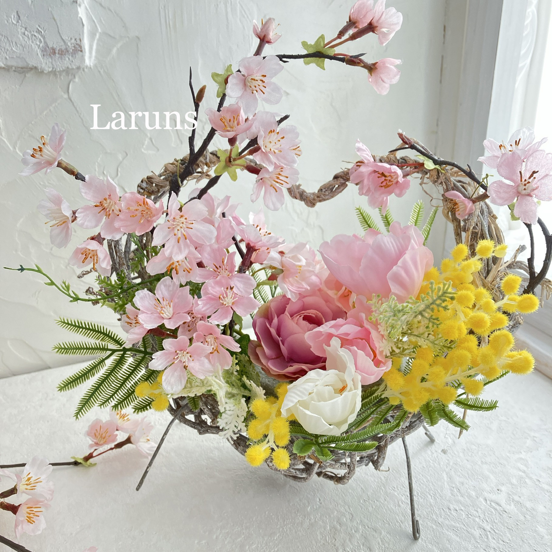ハンドメイド❣️春のアレンジペア❣️お花畑、さくら、マム、蝶々、フラワーアレンジ❣️ ハンドメイド❣️春のアレンジペア❣️お花畑、さくら、マム、蝶々、フラワーアレンジ❣️