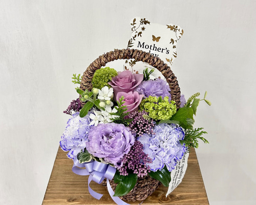 ［おかあさん］9/12発送 生花詰合せ お供花 生花 お供え 花 ギフト 白 アレンジメント カゴ付き 線香 セット