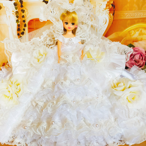 リカちゃんサイズ ピュアホワイトのウェディングドレス エレガンス