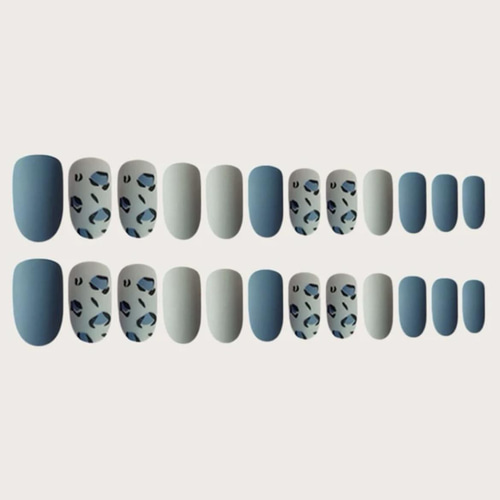 N107》既成ネイルチップ24枚セット 青 ブルー マット 水色 ヒョウ柄