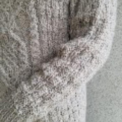 毛100% 手編みセーター 10枚目の画像