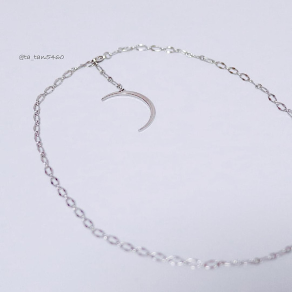 Crescent Moon necklace 3枚目の画像