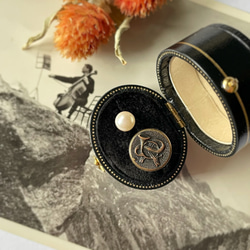 音の吹く丘 / ホルンのヴィンテージボタンとプラパールの指輪 1枚目の画像