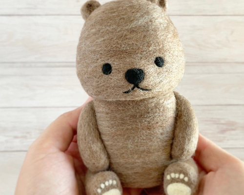 ずっしり存在感！羊毛フェルトのおすわりベア[大きいサイズ]【受注生産