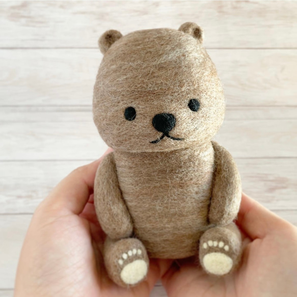 ずっしり存在感！羊毛フェルトのおすわりベア[大きいサイズ]【受注生産
