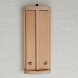 青森ひばのシンプルな　壁掛け・棚置兼用　お札立て　モダン神棚　榊 2枚目の画像