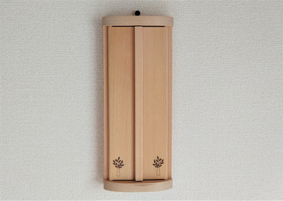青森ひばのシンプルな　壁掛け・棚置兼用　お札立て　モダン神棚　榊 2枚目の画像