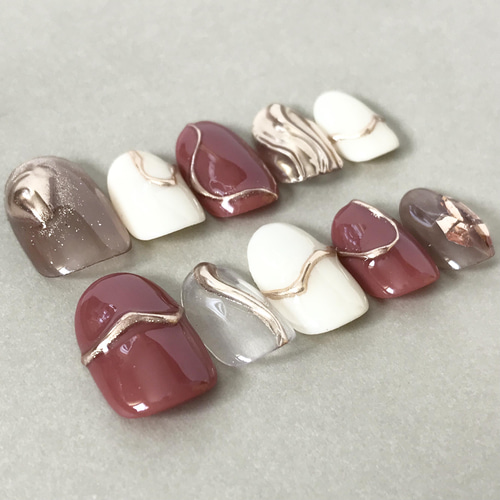 人気カラー♡こっくりレッドホワイトブラウン 大人ニュアンスネイル
