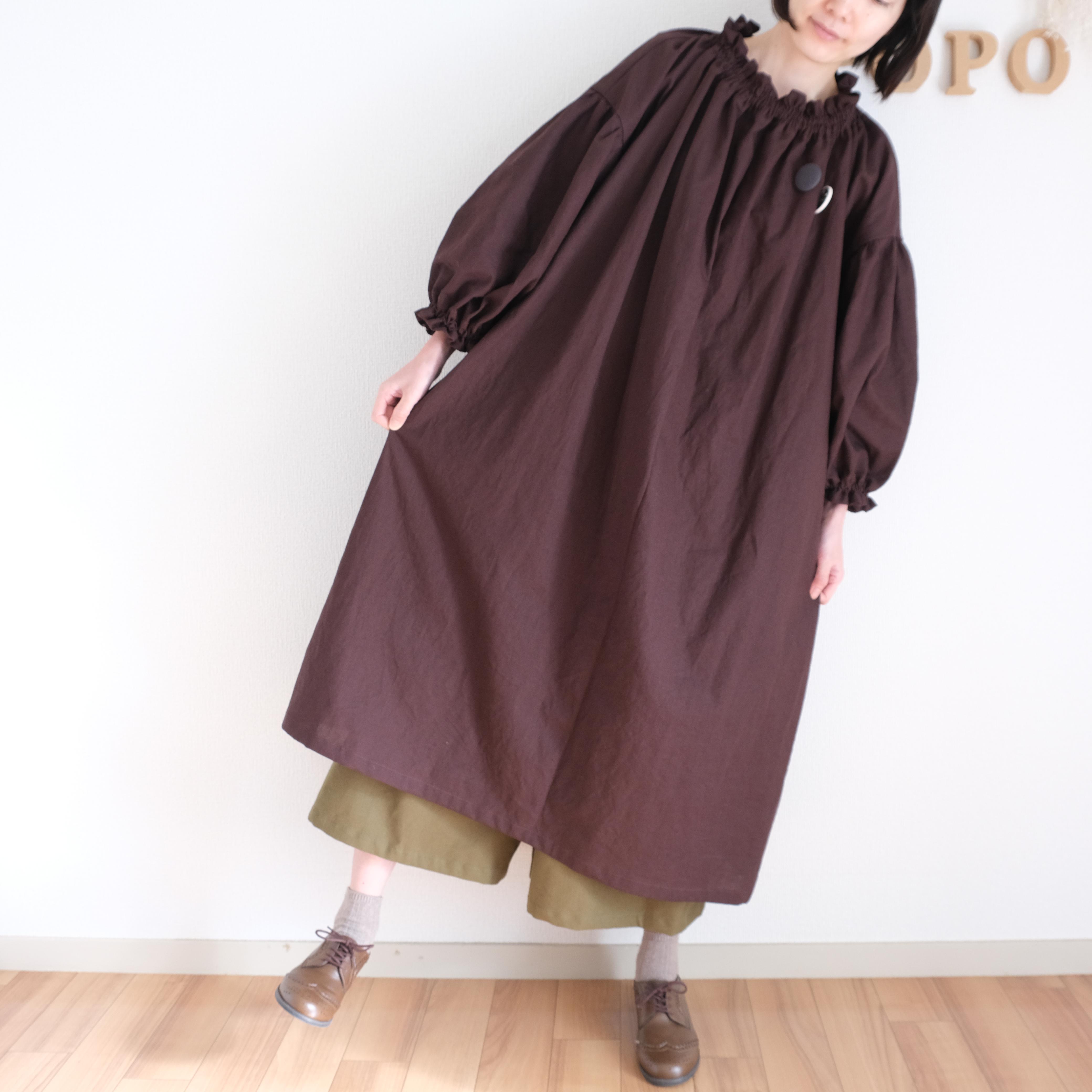 スモックギャザーワンピース　リネン　ブラウン