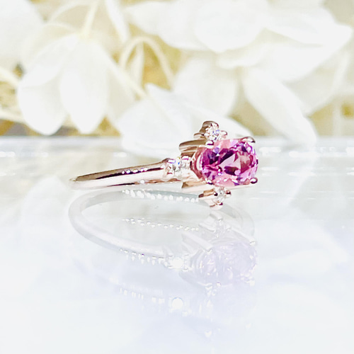 Pt(プラチナ)高品質ピンクトルマリンとホワイトダイヤのオーバルリング  