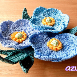 青い芥子の花のコサージュ 4枚目の画像