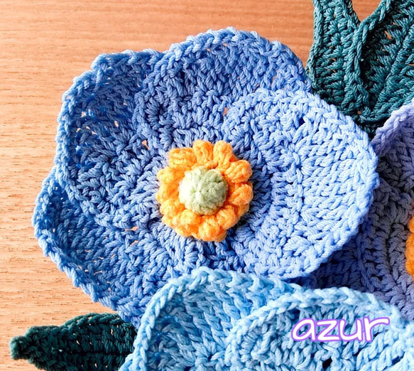 青い芥子の花のコサージュ 8枚目の画像