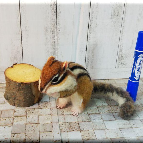 羊毛フェルト リス シマリス 動物フィギュア 羊毛フェルト モンブラン