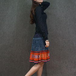 貴州苗族の刺繍付きスカート100%ハンドメイド 手織プリーツスカート Bohoスタイルな女性ためのドレス #132 4枚目の画像