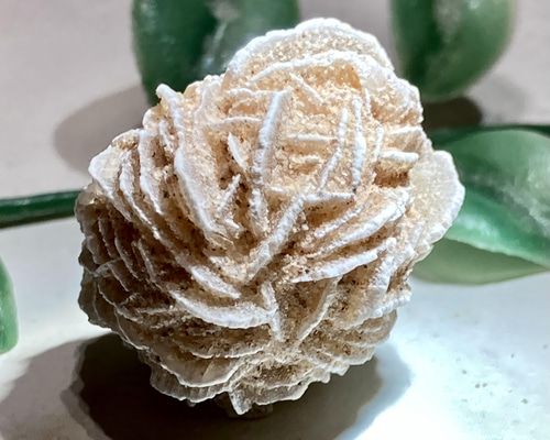 知性の石】砂漠の薔薇 デザートローズ セレナイト 中 天然石 東洋